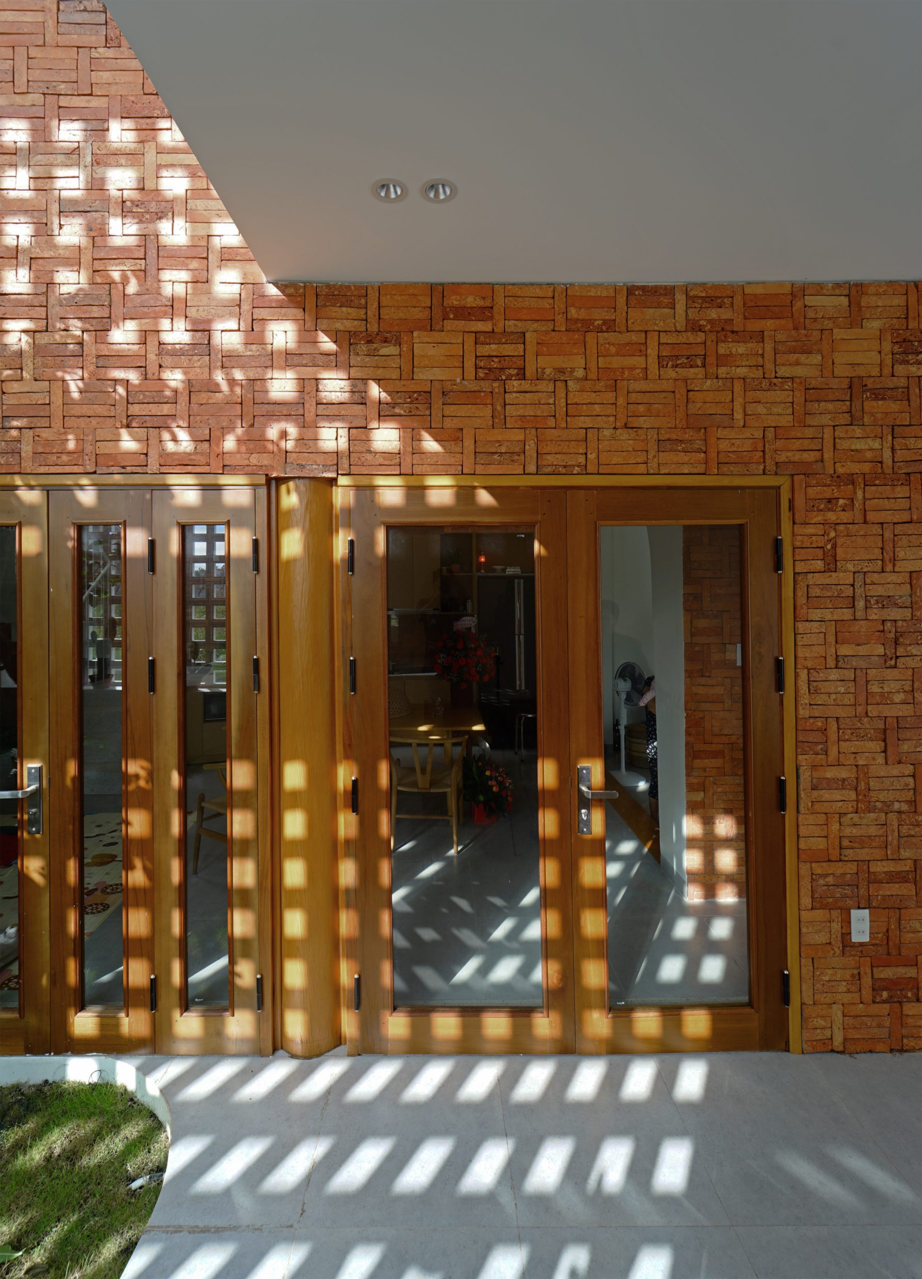 cân bằng kết cấu và màu sắc